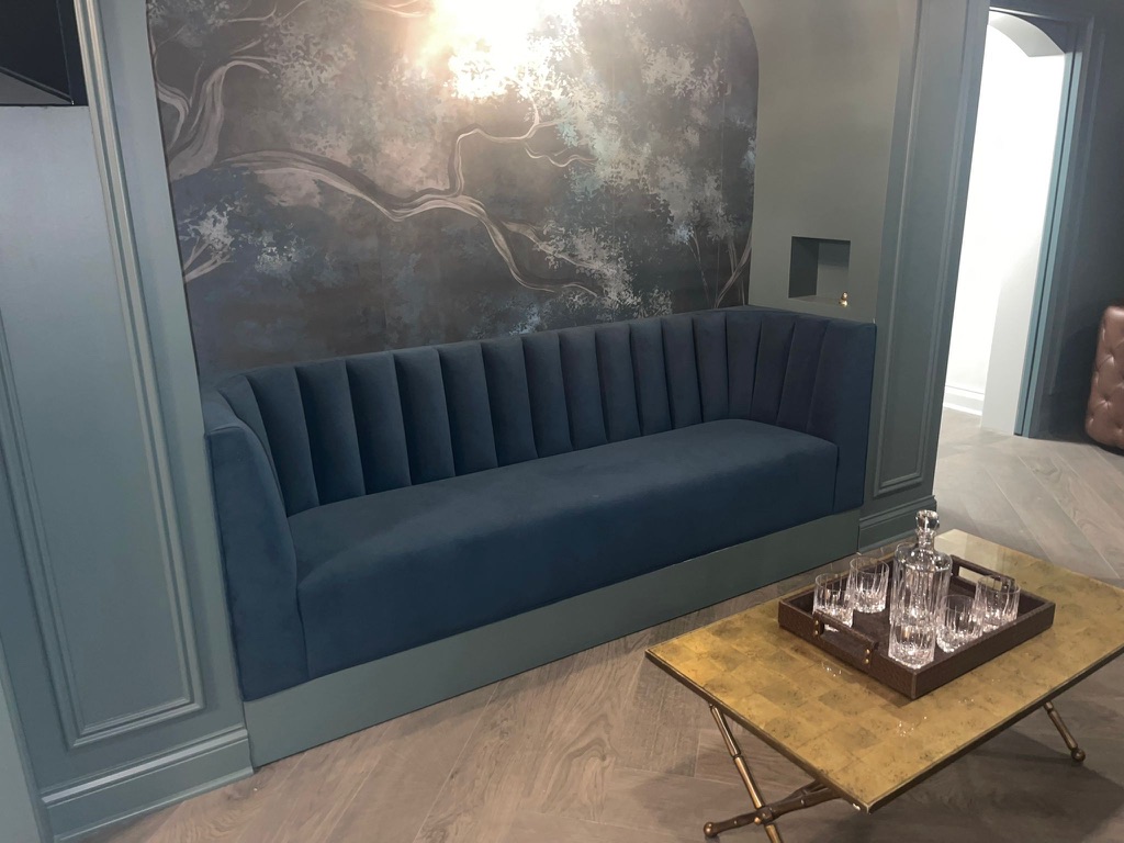 Blue residential banquette in Chicago