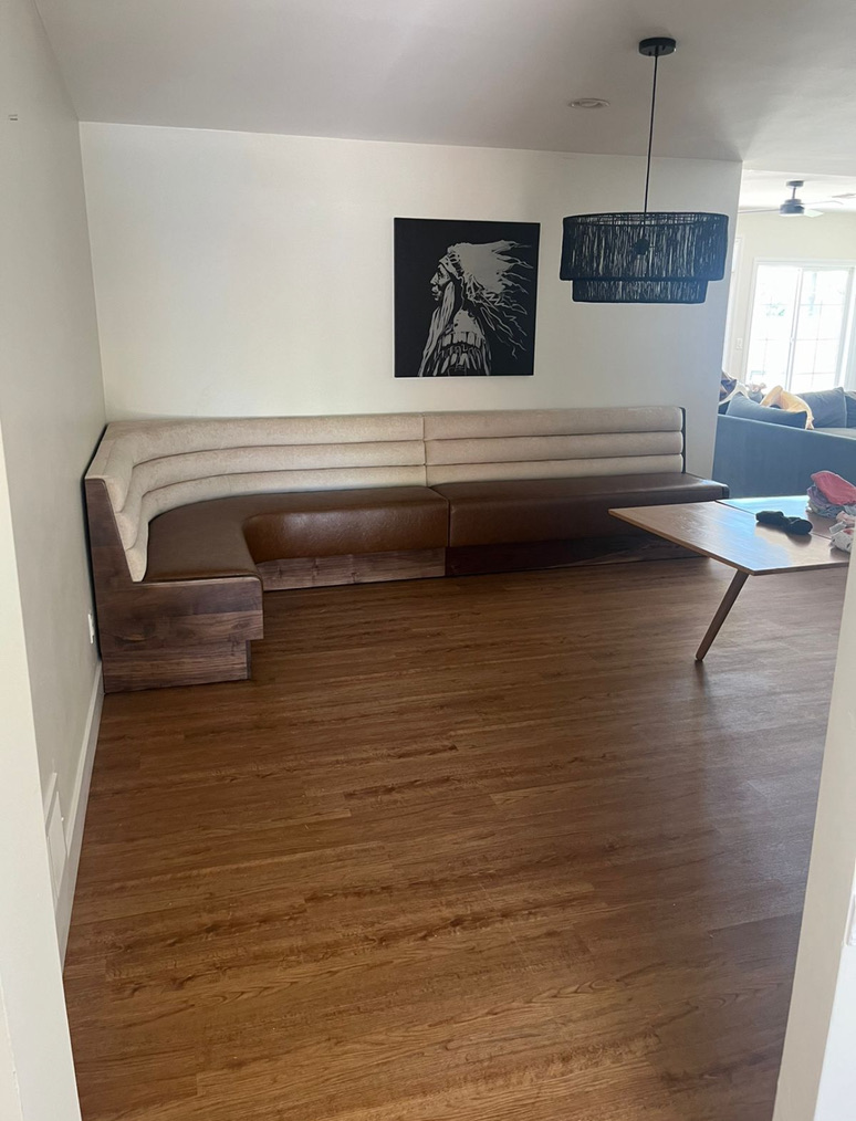 Residential corner banquette in Gilbert