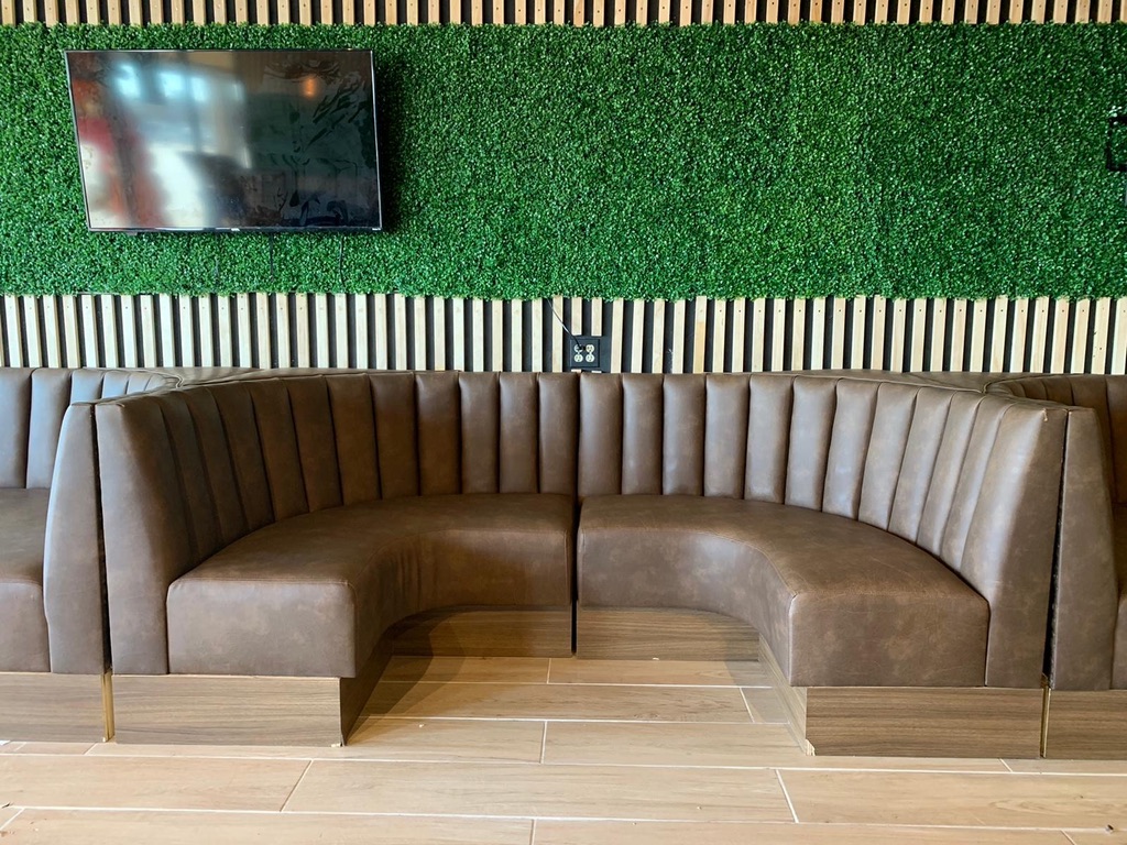 Birriería Culiacán: custom seating
